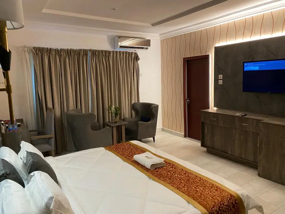 Lounge corner with armchairs in an Executive Room