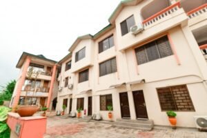 This the front view of Hotel De Hilda